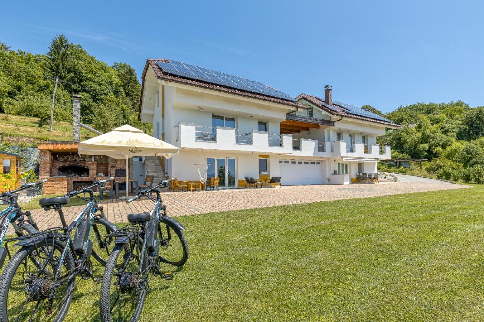 Private Wellness Apartment Trebnje Buitenkant foto